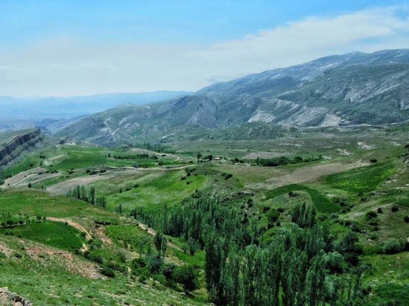 سفر به قلب آرامش؛ آشنایی با سرچشمه زرقوم در روستای ارکان